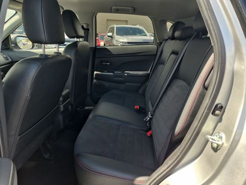 Used 2024 Mitsubishi Outlander Sport SE AWD/4WD image 28