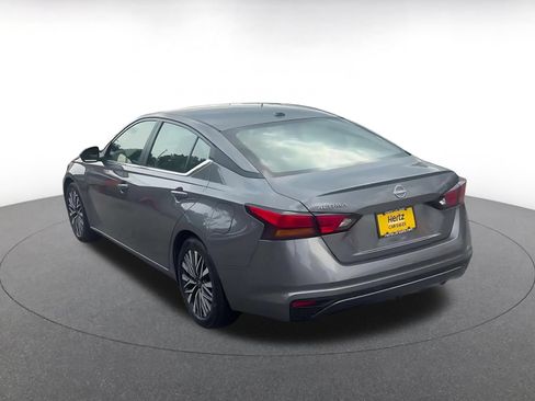 Used 2026 Nissan Altima 2.5 SV FWD image 9