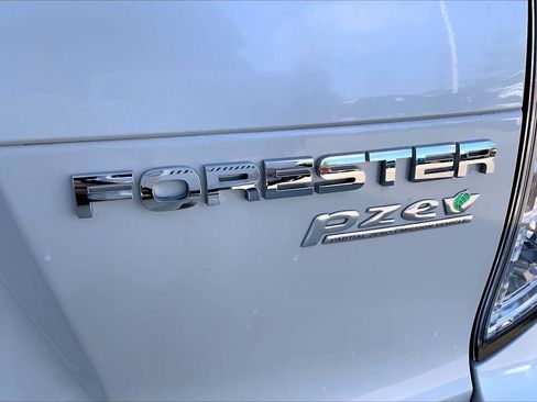 Used 2012 Subaru Forester 2.5X w/ Alloy Wheel Pkg AWD/4WD image 10