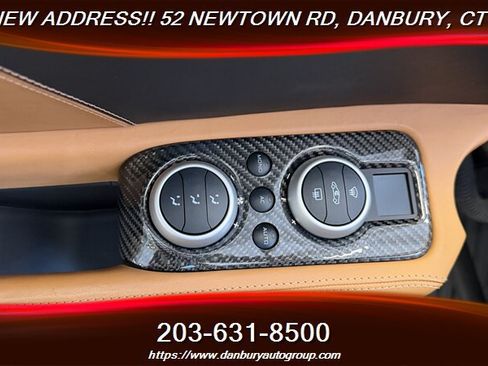 Used 2012 McLaren MP4-12C Coupe RWD image 28