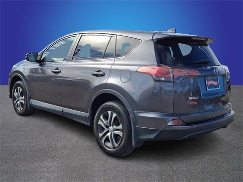 Used 2017 Toyota RAV4 LE image 7