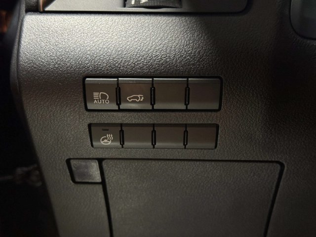 Used 2020 Lexus RX 350 F Sport w/ Accessory Package AWD/4WD image 18