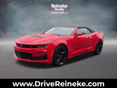 Used 2021 Chevrolet Camaro SS RWD image 1