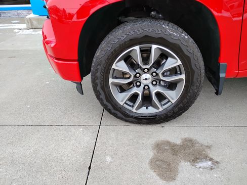 Used 2023 Chevrolet Silverado 1500 RST image 22