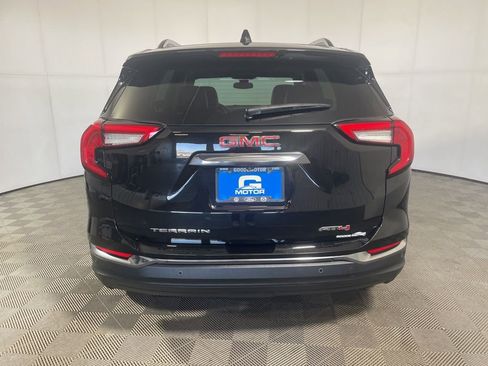 Used 2022 GMC Terrain AT4 w/ Infotainment Package II image 6