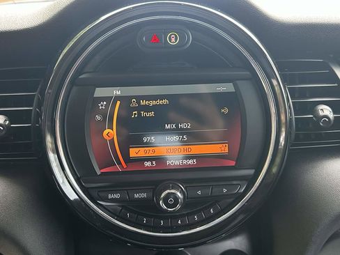 Used 2020 MINI Cooper S image 29