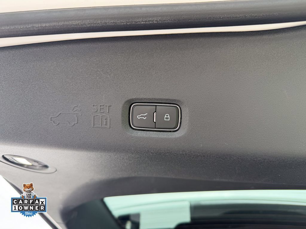 Certified 2025 Ford Expedition Active AWD/4WD image 18