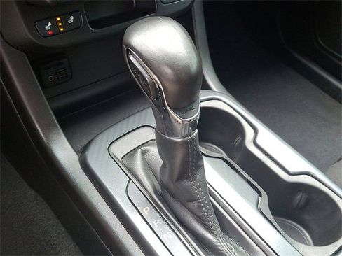 Used 2022 GMC Canyon AT4 w/ Trailering Package image 17