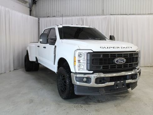 Used 2025 Ford F350 XL w/ XL Driver Assist Package AWD/4WD image 39