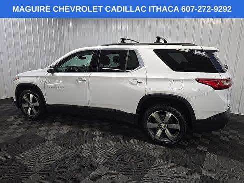 Used 2019 Chevrolet Traverse LT w/ LT Premium Package AWD/4WD image 4