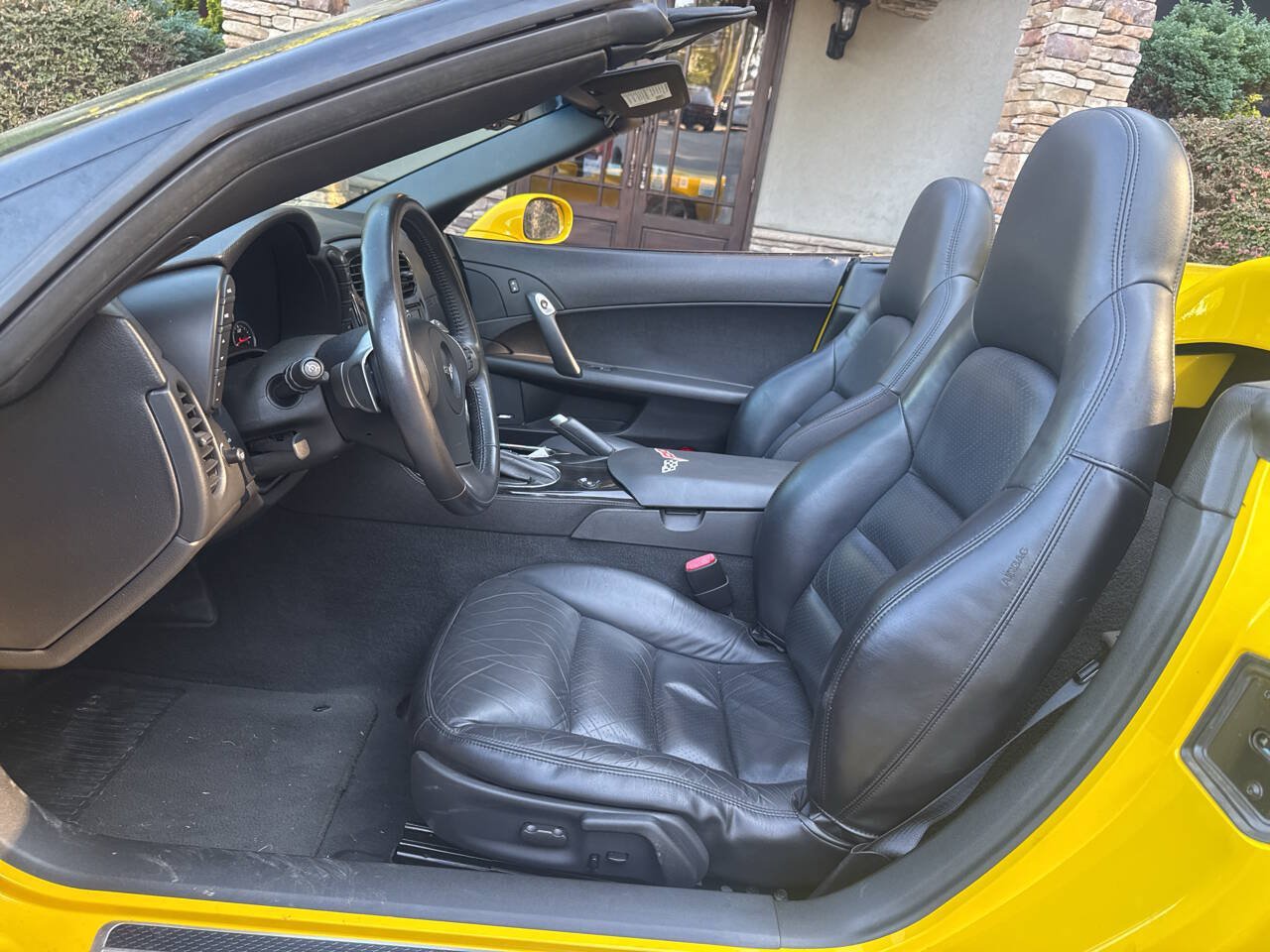 Used 2008 Chevrolet Corvette Convertible w/ Preferred Equipment Group RWD image 10