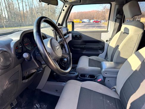Used 2008 Jeep Wrangler Unlimited X image 26
