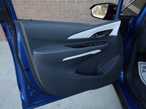 Used 2020 Chevrolet Bolt LT image 12