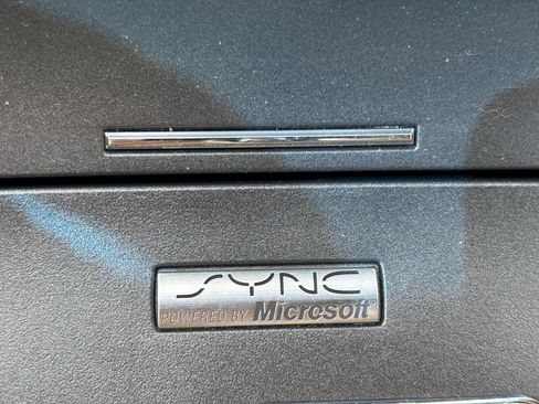 Used 2011 Lincoln MKZ AWD image 25