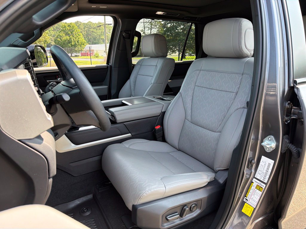 Used 2025 Toyota Sequoia Limited w/ TRD Off-Road Package AWD/4WD image 20