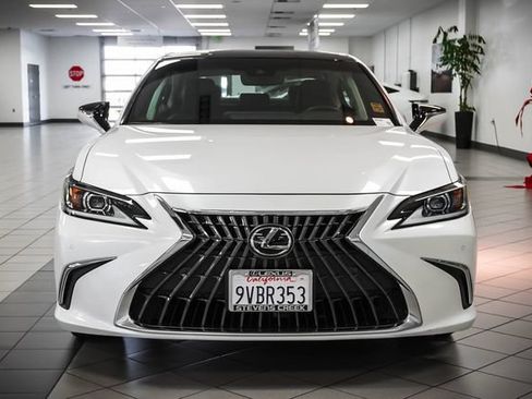 Certified 2025 Lexus ES 350 w/ Premium Package FWD image 4