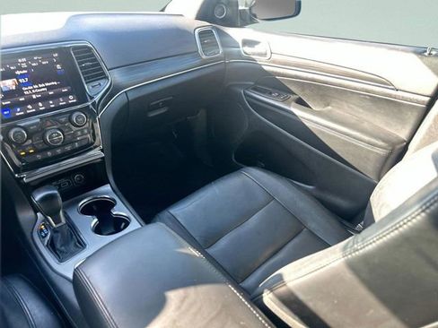 Used 2021 Jeep Grand Cherokee Limited AWD/4WD image 12