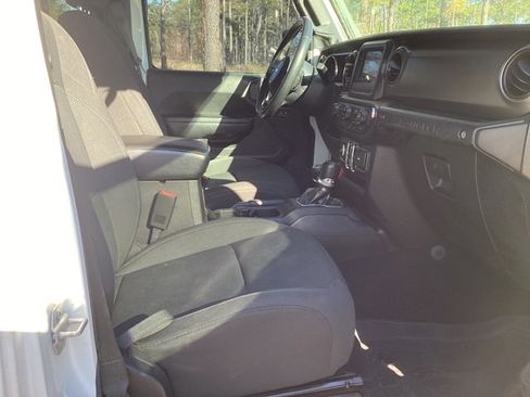 Used 2018 Jeep Wrangler Unlimited Sport S image 13