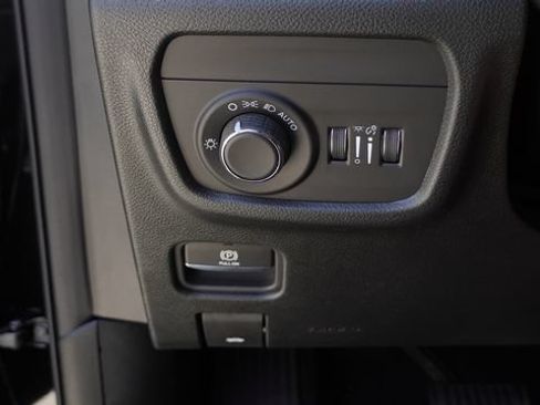 New 2026 Jeep Grand Cherokee Laredo RWD image 21
