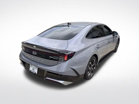 Used 2024 Hyundai Sonata SEL FWD image 3