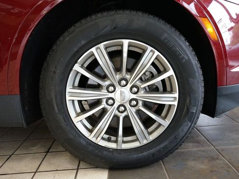 Used 2017 Cadillac XT5 Luxury w/ Driver Awareness Package AWD/4WD image 54