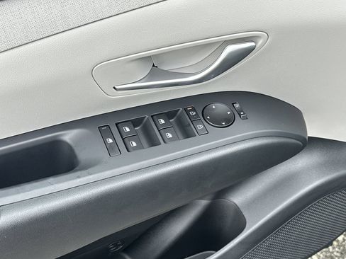 New 2025 Hyundai Tucson SEL image 17