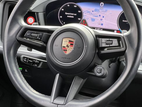 Certified 2024 Porsche Cayenne image 21