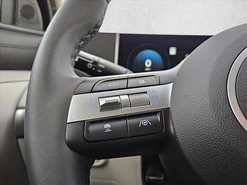 Certified 2025 Hyundai Tucson SEL image 16