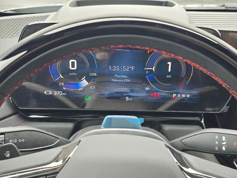 New 2025 Chevrolet Silverado EV RST image 27