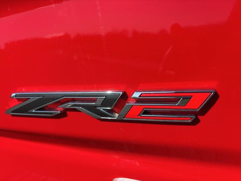 Used 2024 Chevrolet Silverado 2500 ZR2 w/ Technology Package AWD/4WD image 7