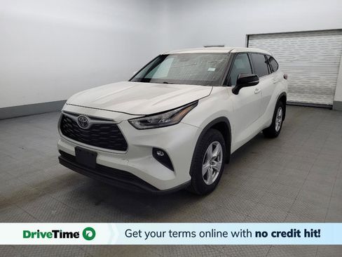 Used 2020 Toyota Highlander L image 1