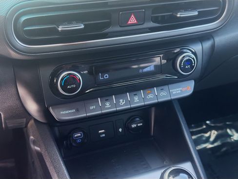 Used 2023 Hyundai Kona SEL w/ Convenience Package AWD/4WD image 12
