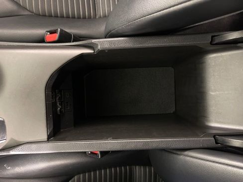 Used 2023 Toyota Camry SE image 26