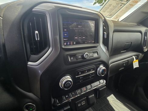Used 2023 GMC Sierra 1500 Pro w/ Graphite Edition AWD/4WD image 21