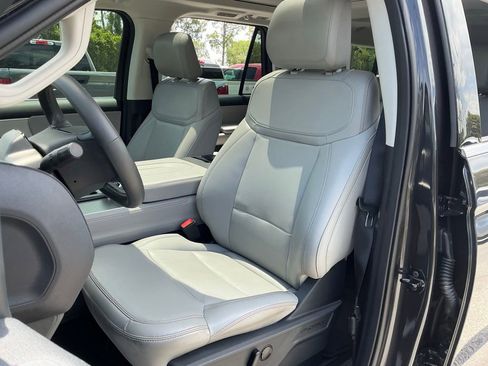 Certified 2025 Ford Expedition Max Active AWD/4WD image 31