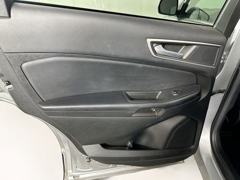 Used 2023 Ford Edge SEL image 25