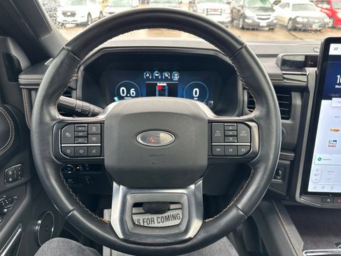 Used 2023 Ford Expedition Platinum AWD/4WD image 52