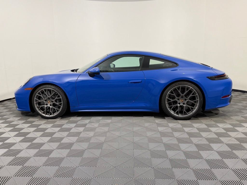 Certified 2025 Porsche 911 Carrera S RWD image 2