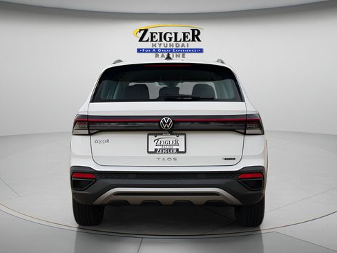 Used 2025 Volkswagen Taos S AWD/4WD image 6