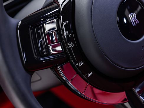 Used 2019 Rolls-Royce Phantom Sedan image 54