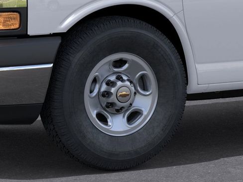 New 2025 Chevrolet Express 2500 w/ Driver Convenience Package image 9