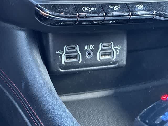 Used 2023 Dodge Durango GT RWD image 32