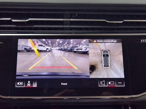 Used 2025 Audi Q8 Premium Plus image 38