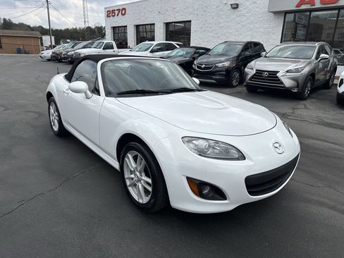 Used 2012 MAZDA MX-5 Miata Sport w/ Convenience Pkg image 3
