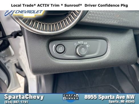 Used 2025 Chevrolet Trax ACTIV w/ Sunroof Package image 12