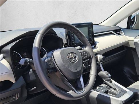 Used 2021 Toyota RAV4 XLE Premium FWD image 13