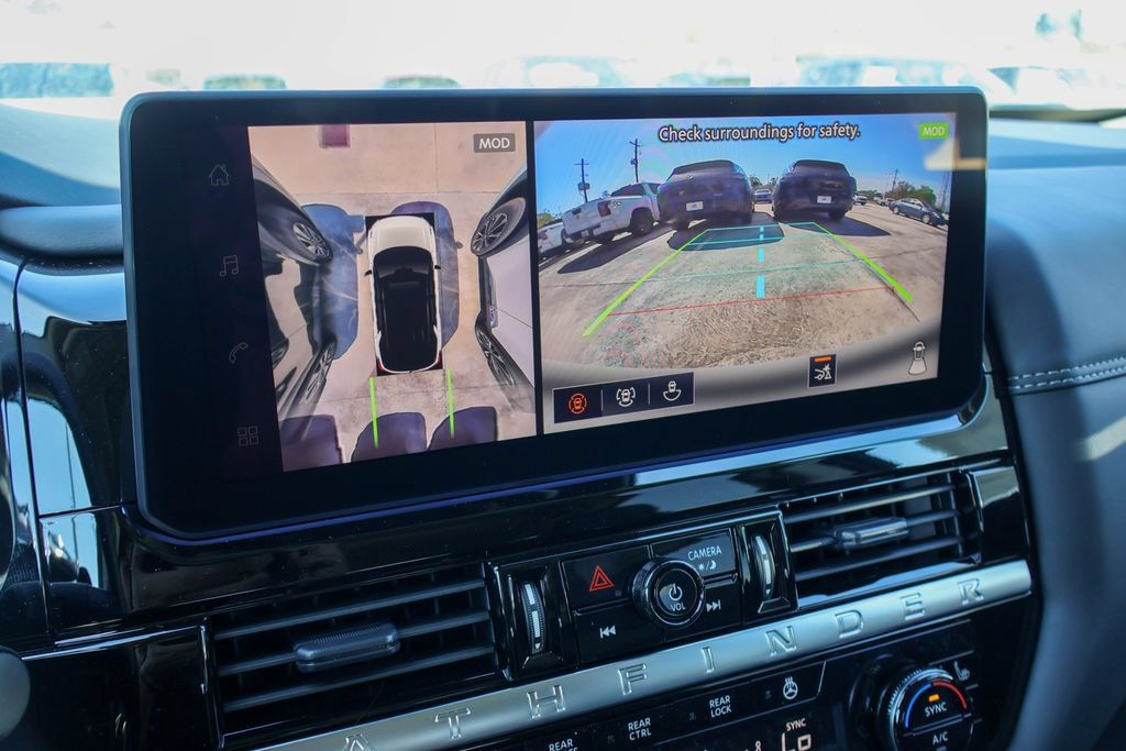 New 2026 Nissan Pathfinder Platinum w/ Accent Package FWD image 4
