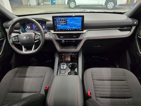 Used 2025 Ford Explorer ST-Line w/ ST-Line Street Pack image 35