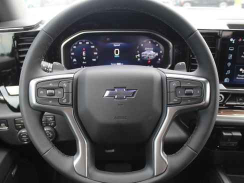 New 2026 Chevrolet Silverado 1500 RST w/ Redline Edition AWD/4WD image 15