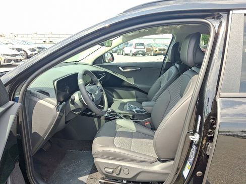 New 2025 Kia Niro Wind w/ Wind Preserve Package image 9
